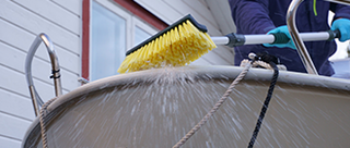 Boat Detailing Package - $25/per foot